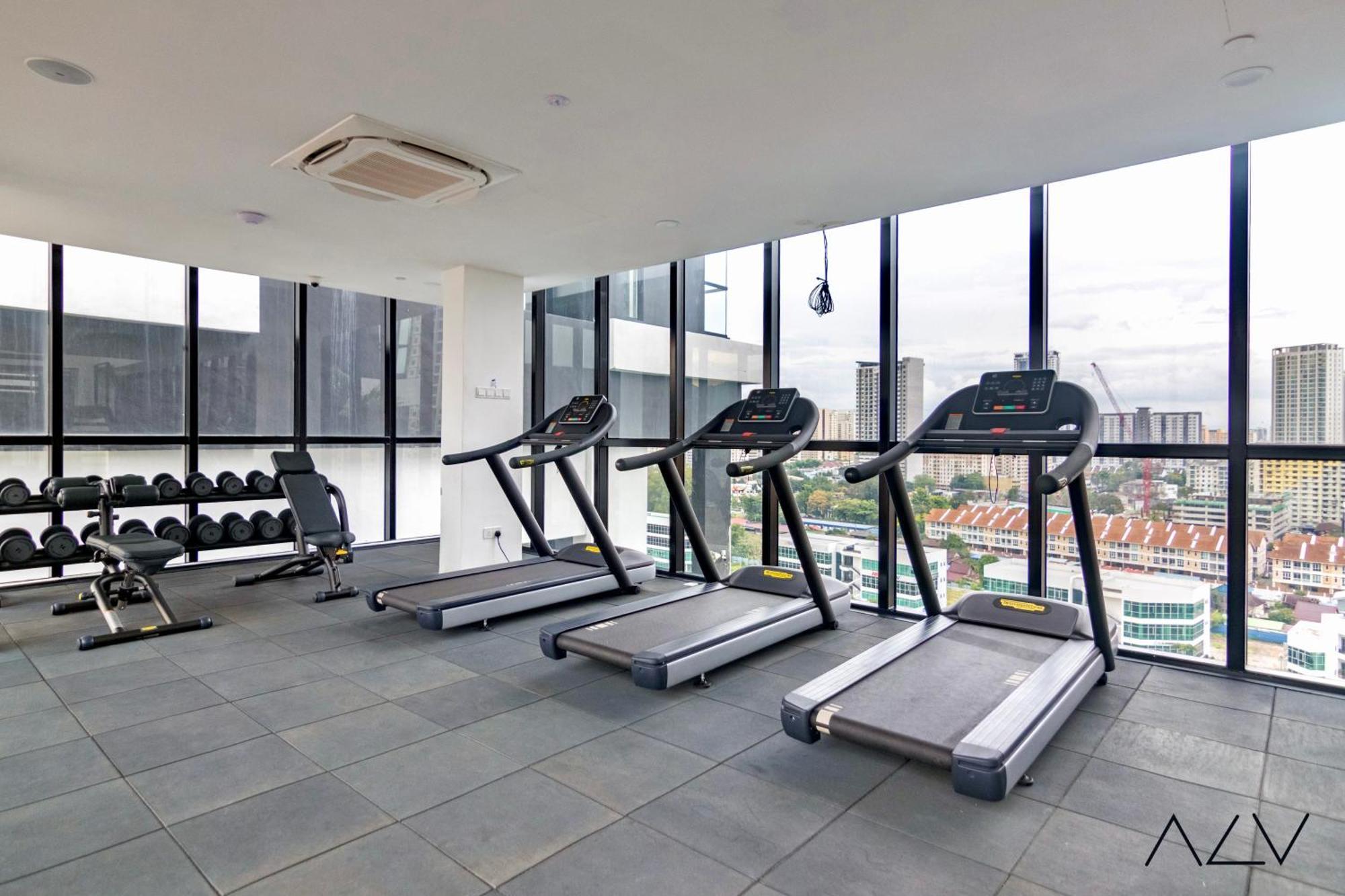Urban Suites, Spectre Collection By Stellar Alv Jelutong Exterior photo
